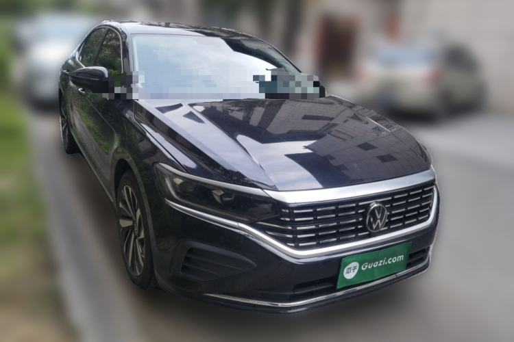 Used Volkswagen Passat 2024 380TSI Dragon Edition Front Right 45 Deg