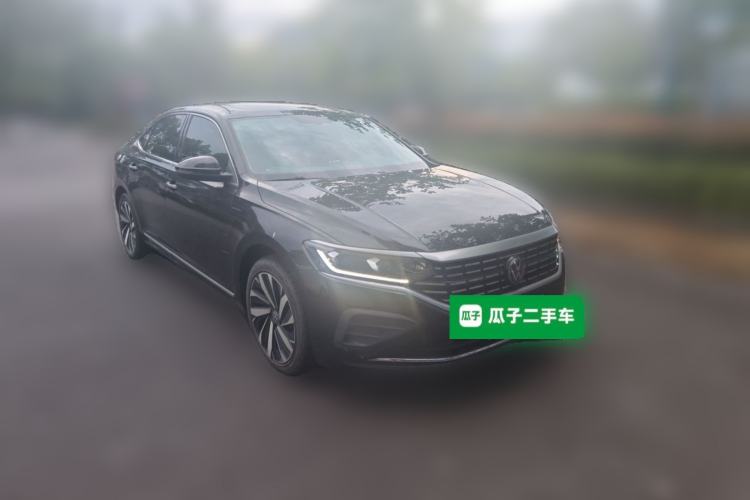 Used Volkswagen Passat 2024 380TSI Elite Edition Front Right 45 Deg