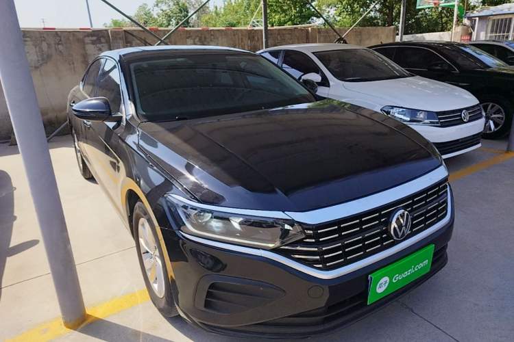 Used Volkswagen Passat 2024 280TSI Business Edition Front Right 45 Deg