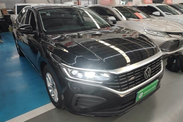 Used Volkswagen Passat 2024 280TSI Business Edition Front Right 45 Deg