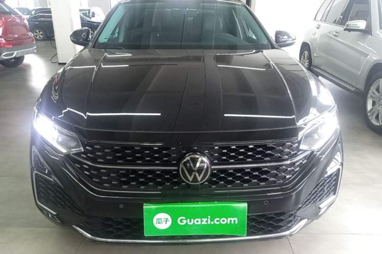 Used Volkswagen Passat 2024 330TSI Starry Elite Edition Front