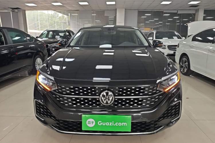 Used Volkswagen Passat 2024 380TSI Starry Dragon Edition Front