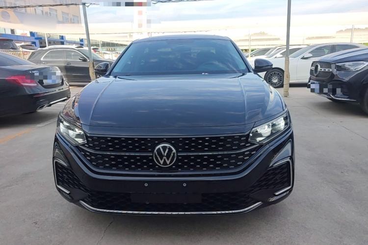 Used Volkswagen Passat 2024 380TSI Starry Dragon Edition Front