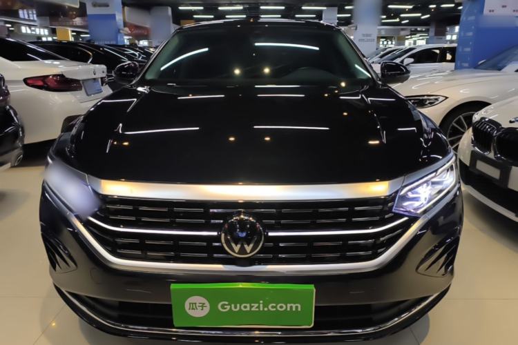 Used Volkswagen Passat 2024 380TSI Luxury Edition Front