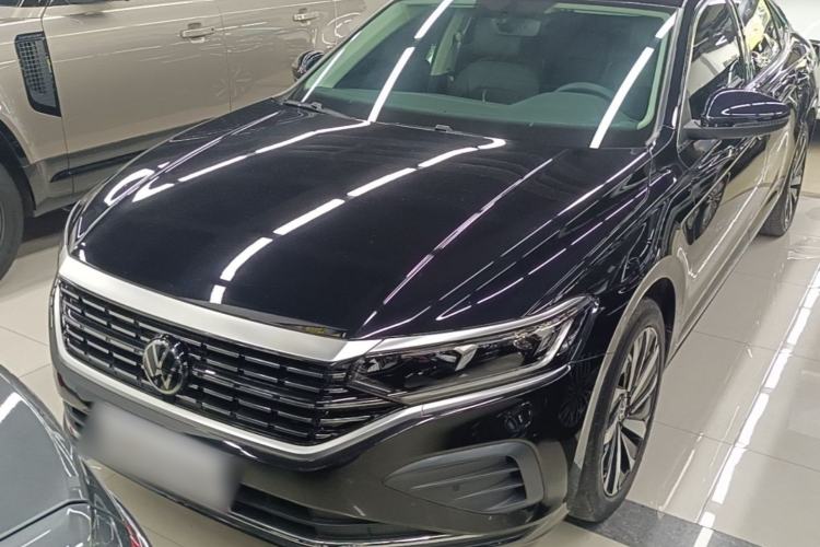 Used Volkswagen Passat 2024 380TSI Dragon Edition Front