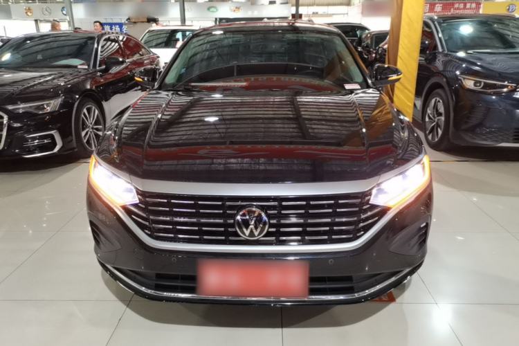 Used Volkswagen Passat 2024 330TSI Elite Edition Front
