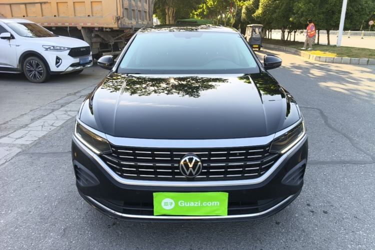 Used Volkswagen Passat 2024 380TSI Dragon Edition Front