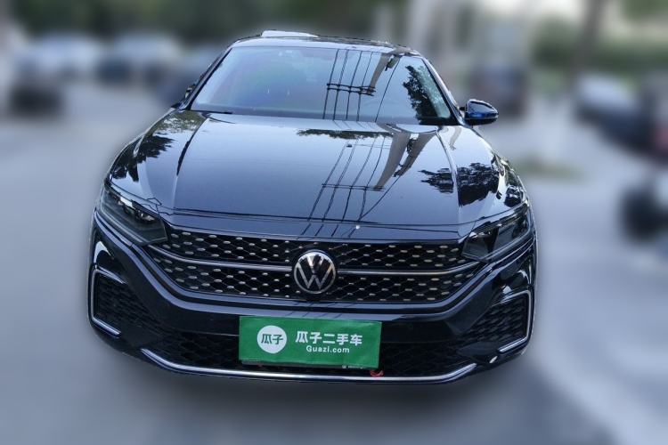 Used Volkswagen Passat 2024 380TSI Starry Dragon Edition Front