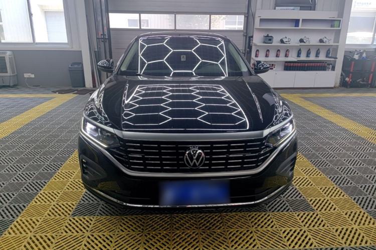 Used Volkswagen Passat 2024 380TSI Dragon Edition Front