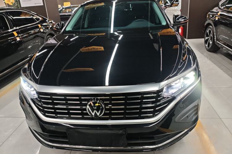 Used Volkswagen Passat 2024 330TSI Elite Edition Front