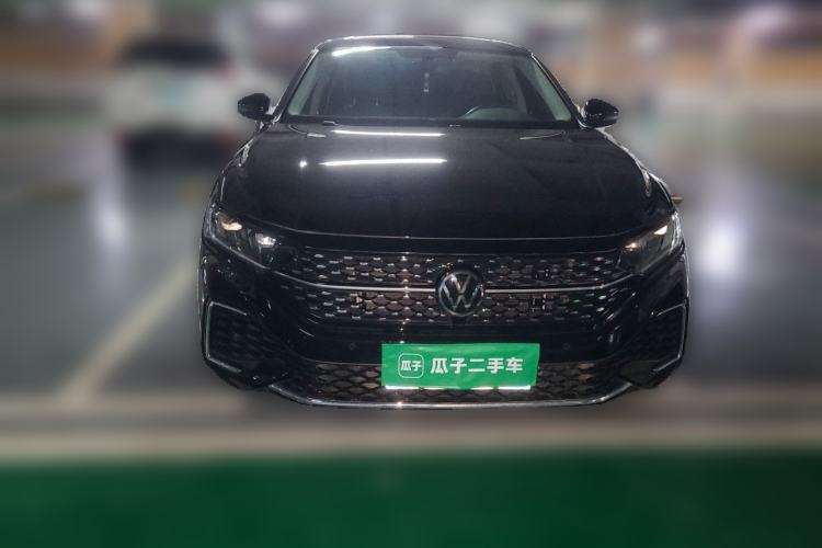 Used Volkswagen Passat 2024 330TSI Starry Elite Edition Front