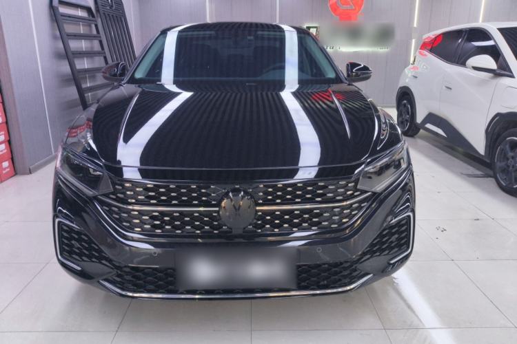 Used Volkswagen Passat 2024 380TSI Starry Dragon Edition Front