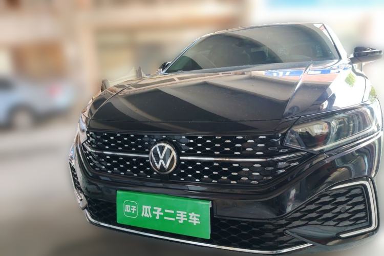 Used Volkswagen Passat 2024 380TSI Starry Dragon Edition Front