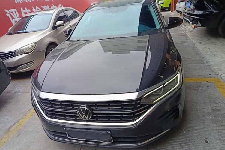 Used Volkswagen Passat 2024 380TSI Luxury Edition Front