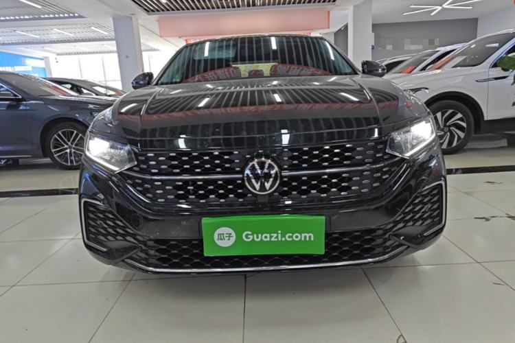 Used Volkswagen Passat 2024 330TSI Starry Elite Edition Front