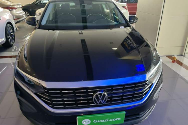 Used Volkswagen Passat 2024 280TSI Business Edition Front
