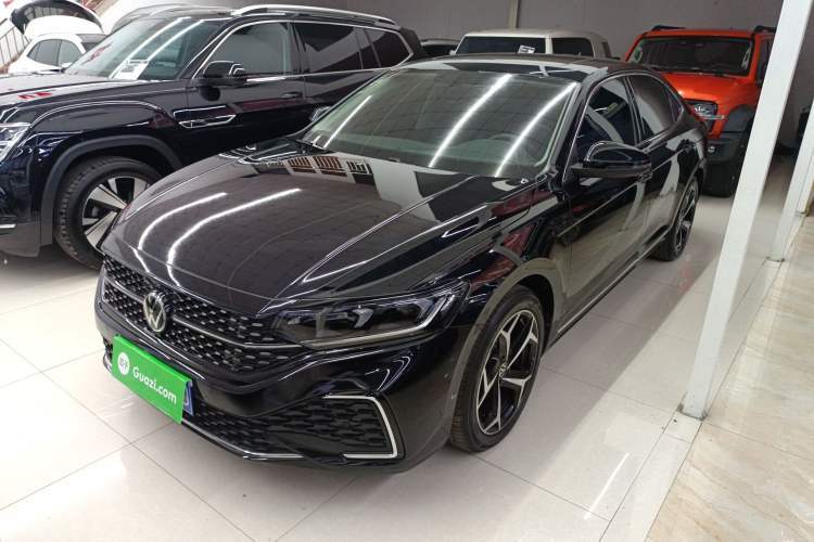 Used Volkswagen Passat 2024 380TSI Starry Dragon Edition Guazi used car, China used car export, Used car for sale, Used  cars, Cheapest cars for sale