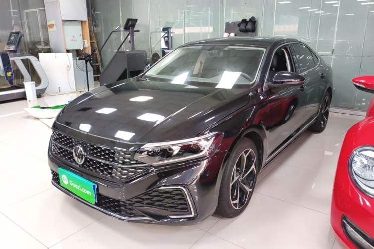 Used Volkswagen Passat 2024 380TSI Starry Dragon Edition Guazi used car, China used car export, Used car for sale, Used cars, Cheapest cars for sale