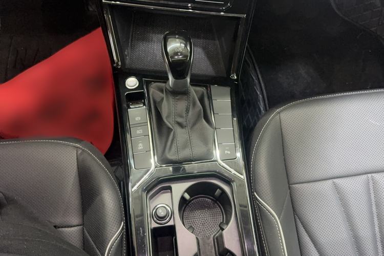 Used Volkswagen Passat 2024 380TSI Starry Elite Edition Gear Lever