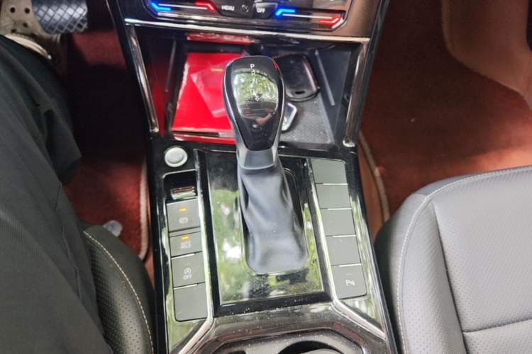 Used Volkswagen Passat 2024 280TSI Starry Elite Edition Gear Lever