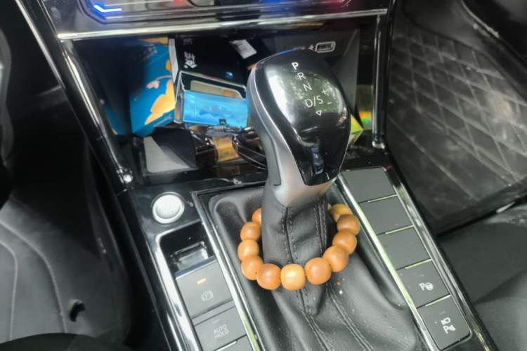 Used Volkswagen Passat 2024 380TSI Starry Luxury Edition Gear Lever