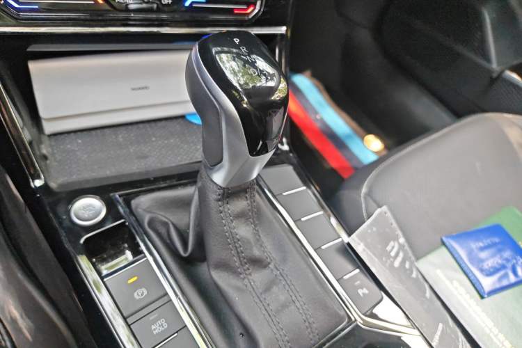 Used Volkswagen Passat 2024 380TSI Dragon Edition Gear Lever