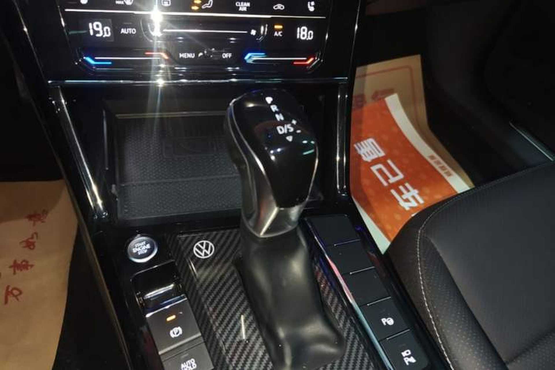 Used Volkswagen Passat 2024 380TSI Luxury Edition Gear Lever