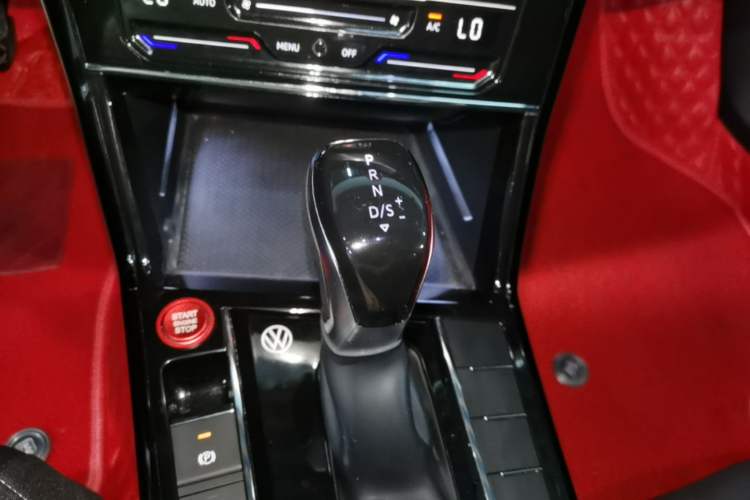 Used Volkswagen Passat 2024 330TSI Starry Elite Edition Gear Lever
