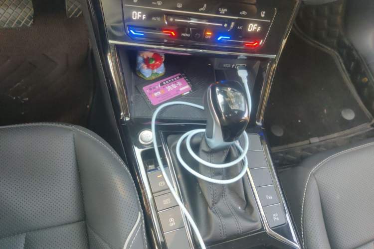 Used Volkswagen Passat 2024 380TSI Starry Luxury Edition Gear Lever