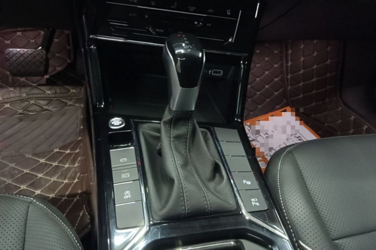 Used Volkswagen Passat 2024 380TSI Starry Dragon Edition Gear Lever