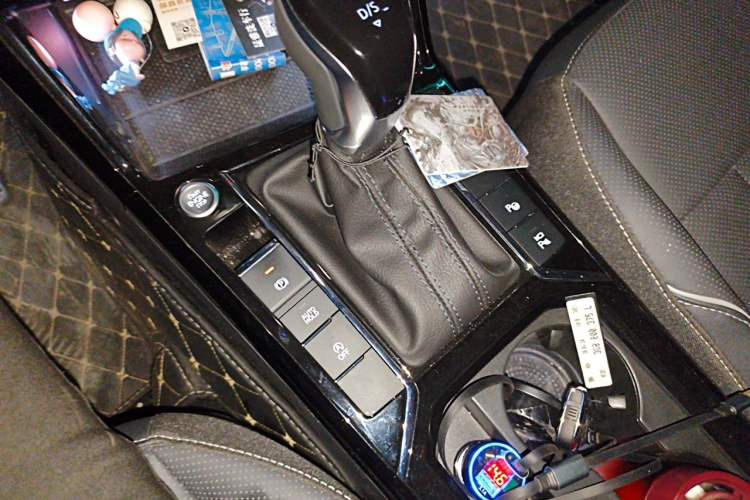 Used Volkswagen Passat 2024 380TSI Starry Luxury Edition Gear Lever