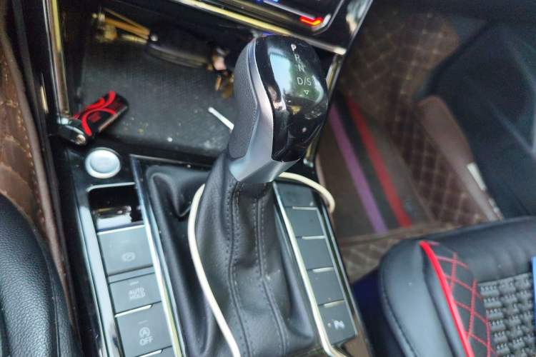 Used Volkswagen Passat 2024 380TSI Elite Edition Gear Lever