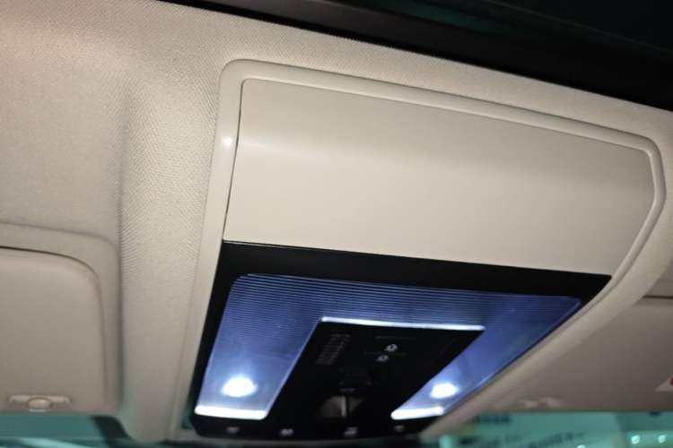Used Volkswagen Passat 2024 330TSI Starry Elite Edition Headliner