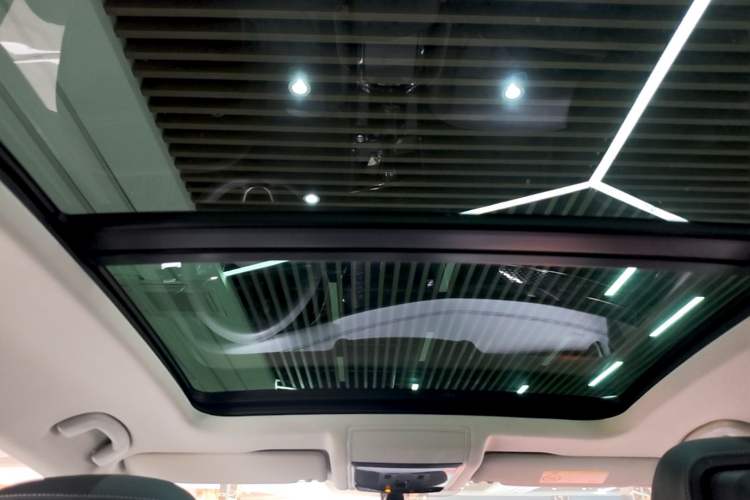 Used Volkswagen Passat 2024 330TSI Starry Elite Edition Headliner