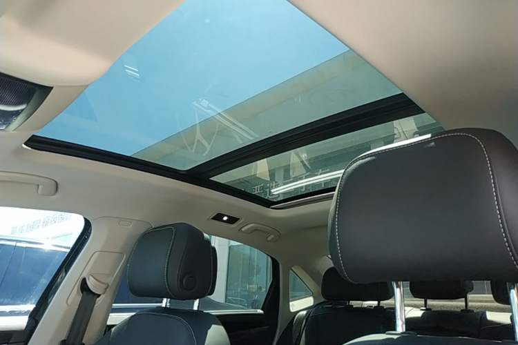 Used Volkswagen Passat 2024 380TSI Starry Luxury Edition Headliner
