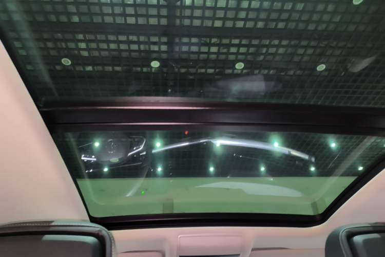 Used Volkswagen Passat 2024 380TSI Dragon Edition Headliner