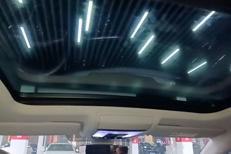 Used Volkswagen Passat 2024 380TSI Dragon Glory Edition Headliner