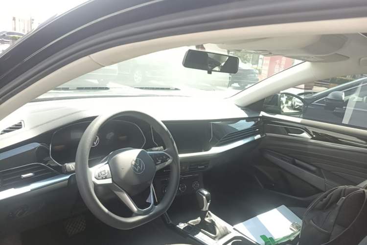 Used Volkswagen Passat 2024 280TSI Business Edition Headliner