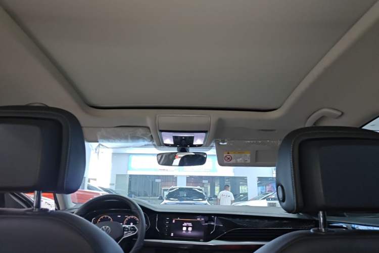 Used Volkswagen Passat 2024 330TSI Starry Elite Edition Headliner