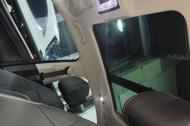 Used Volkswagen Passat 2024 330TSI Starry Elite Edition Headliner
