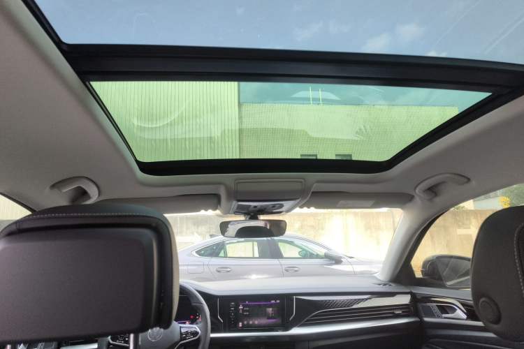 Used Volkswagen Passat 2024 330TSI Elite Edition Headliner