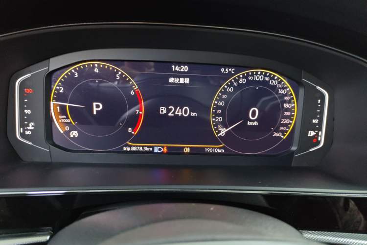 Used Volkswagen Passat 2024 380TSI Dragon Edition Instrument Cluster