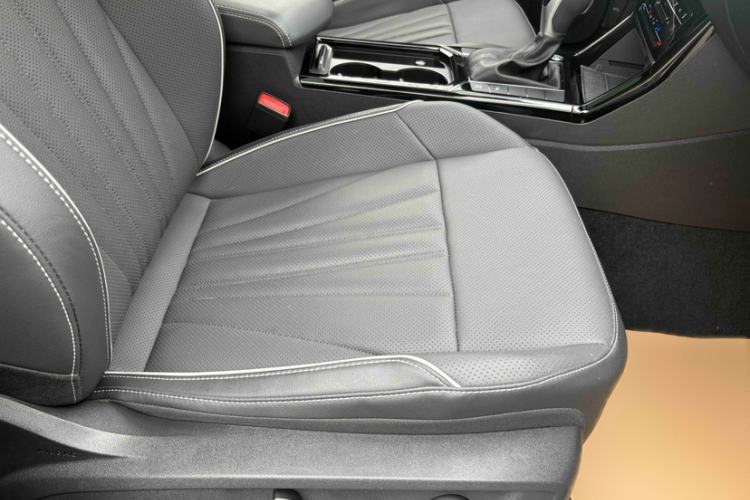 Used Volkswagen Passat 2024 380TSI Luxury Edition Interior 1