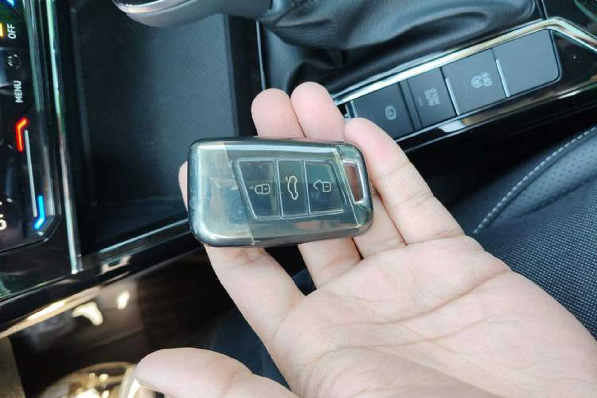 Used Volkswagen Passat 2024 380TSI Elite Edition Interior 1