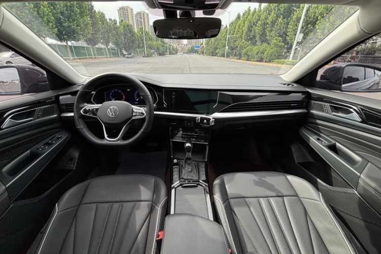 Used Volkswagen Passat 2024 330TSI Elite Edition Interior 1