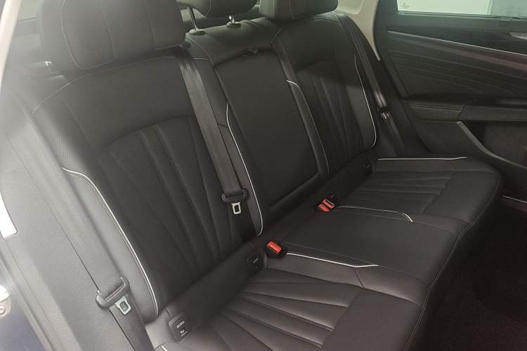 Used Volkswagen Passat 2024 380TSI Starry Luxury Edition Interior 1