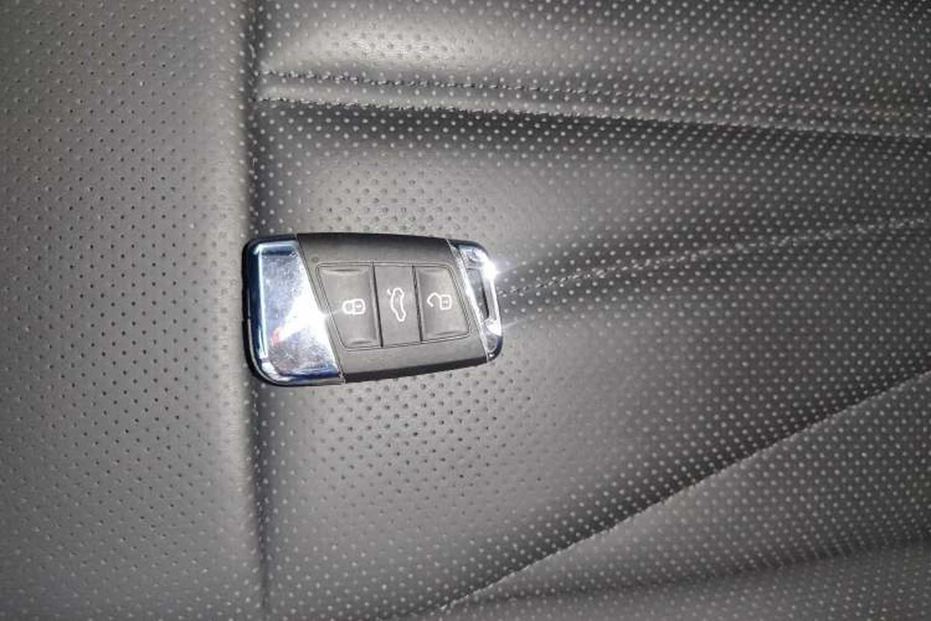 Used Volkswagen Passat 2024 330TSI Elite Edition Interior 1