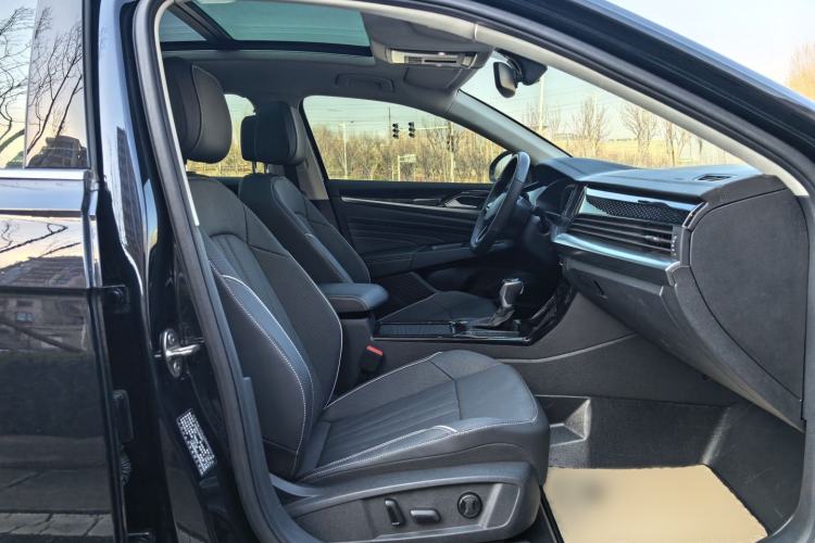 Used Volkswagen Passat 2024 280TSI Elite Edition Interior 11
