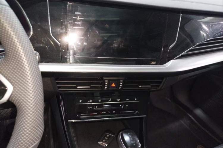 Used Volkswagen Passat 2024 380TSI Dragon Edition Interior 2