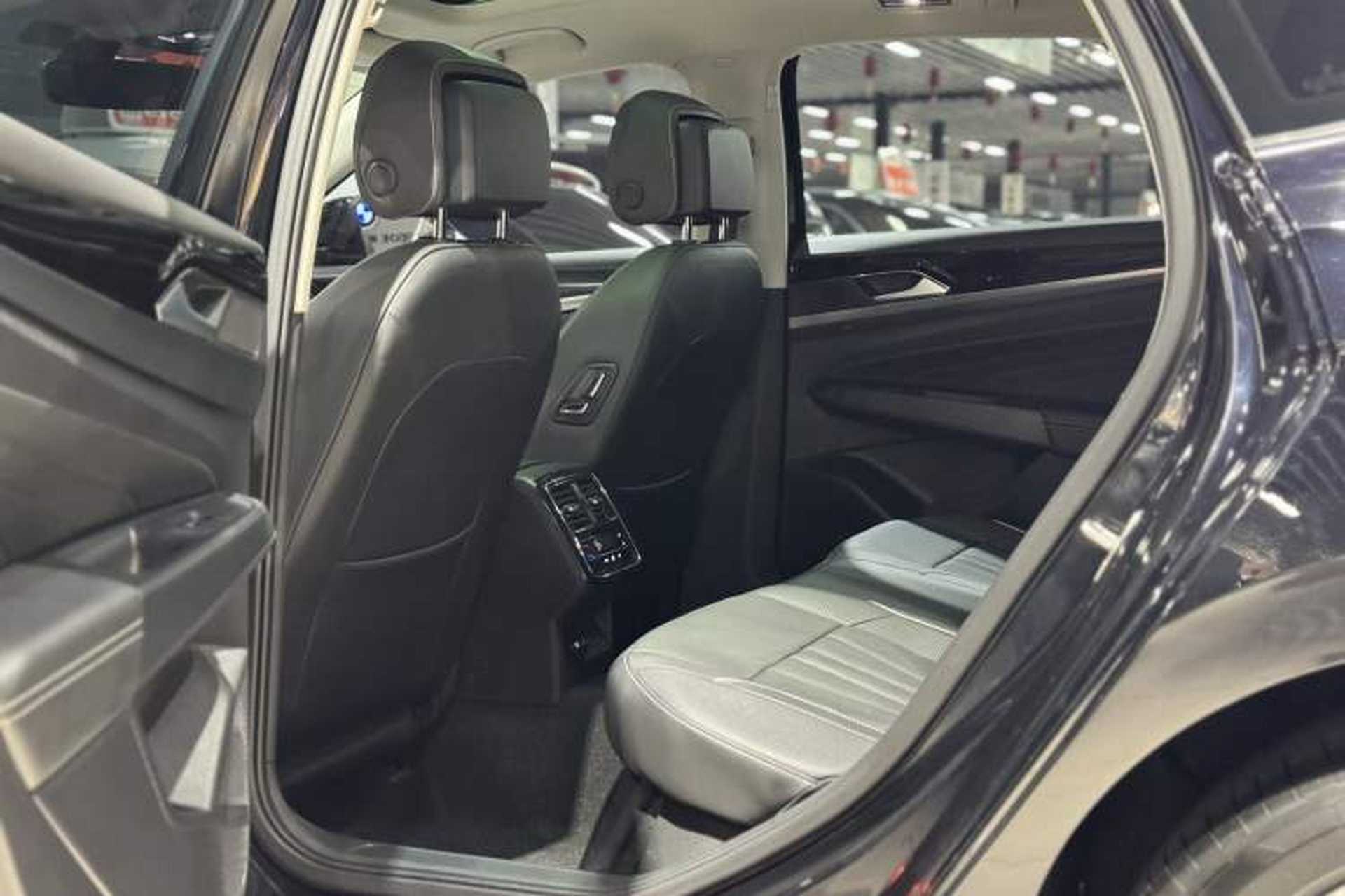 Used Volkswagen Passat 2024 330TSI Starry Elite Edition Interior 2